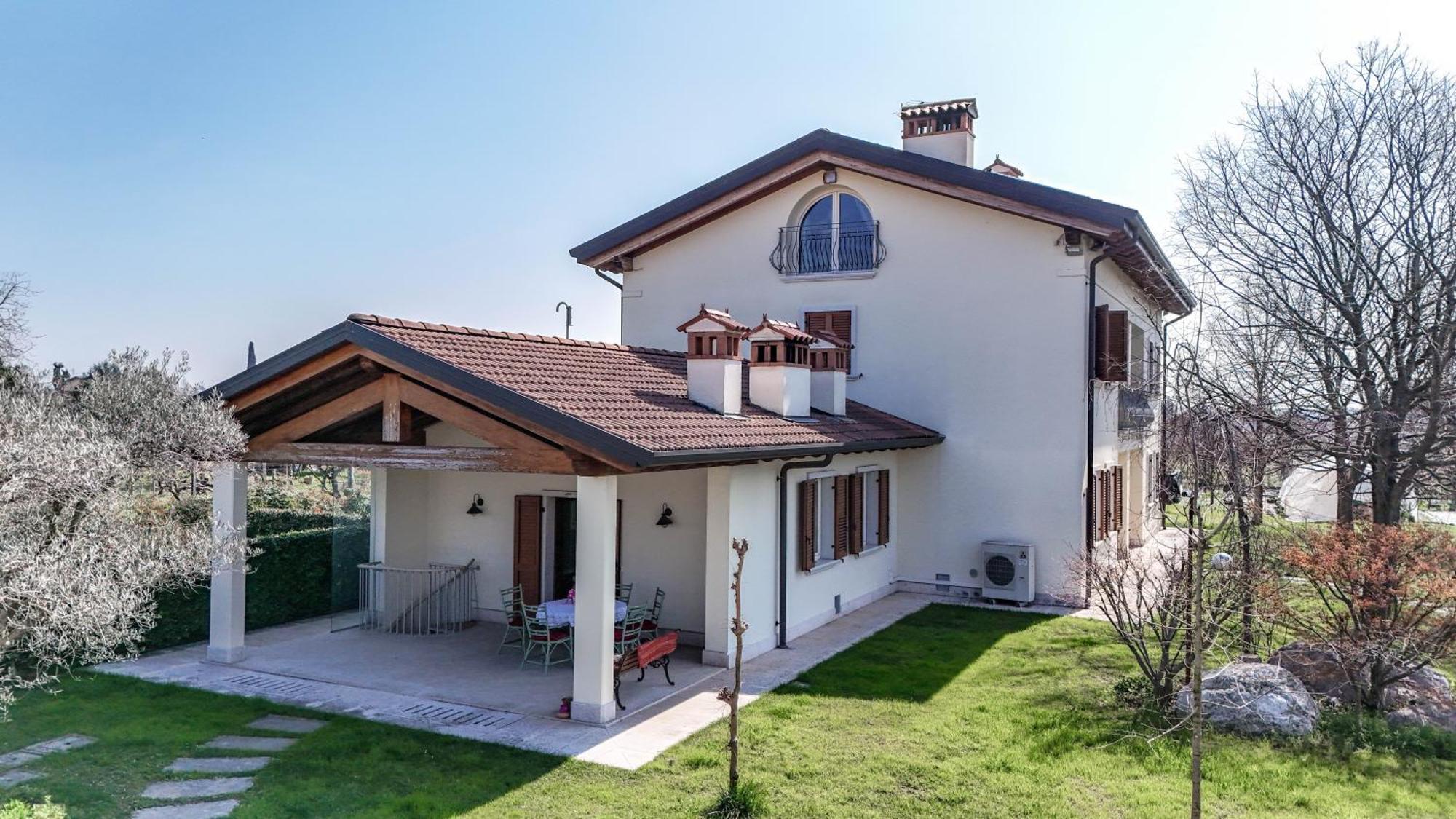 Landhuis Romantico Nel In Fronte Acquardens