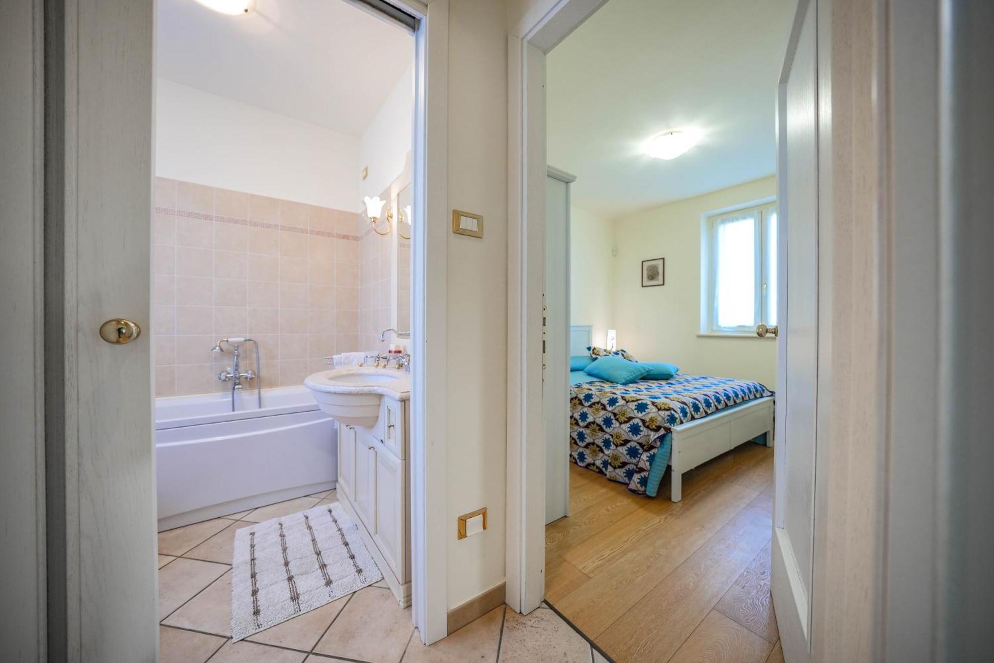 Romantico Nel In Fronte Acquardens Landhuis